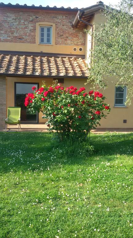 Agriturismo L'Isola Crespina Exterior photo